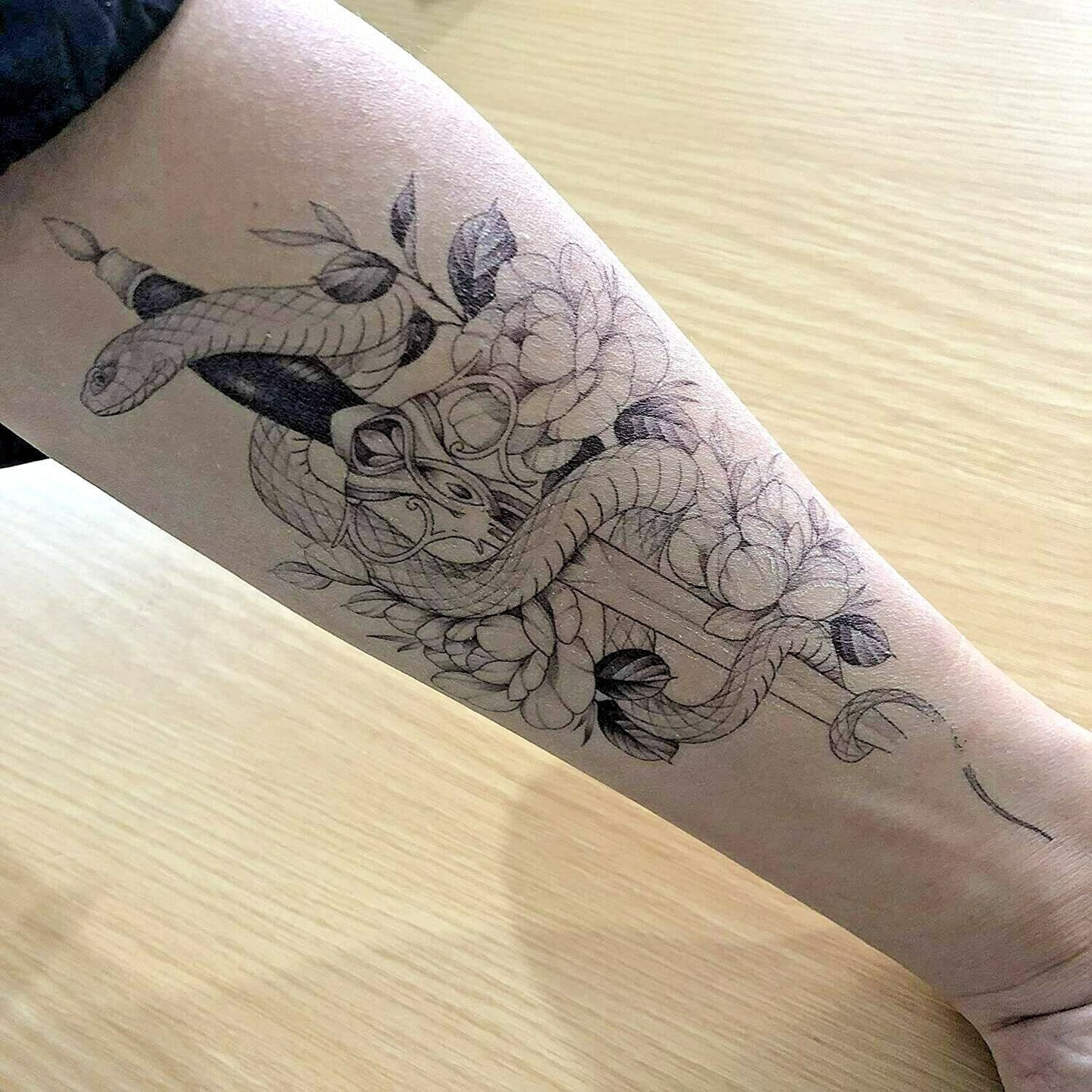 Snake Flowers Temporary Tattoos Waterproof Sleeve Womens Fake Leg Arm tattoo